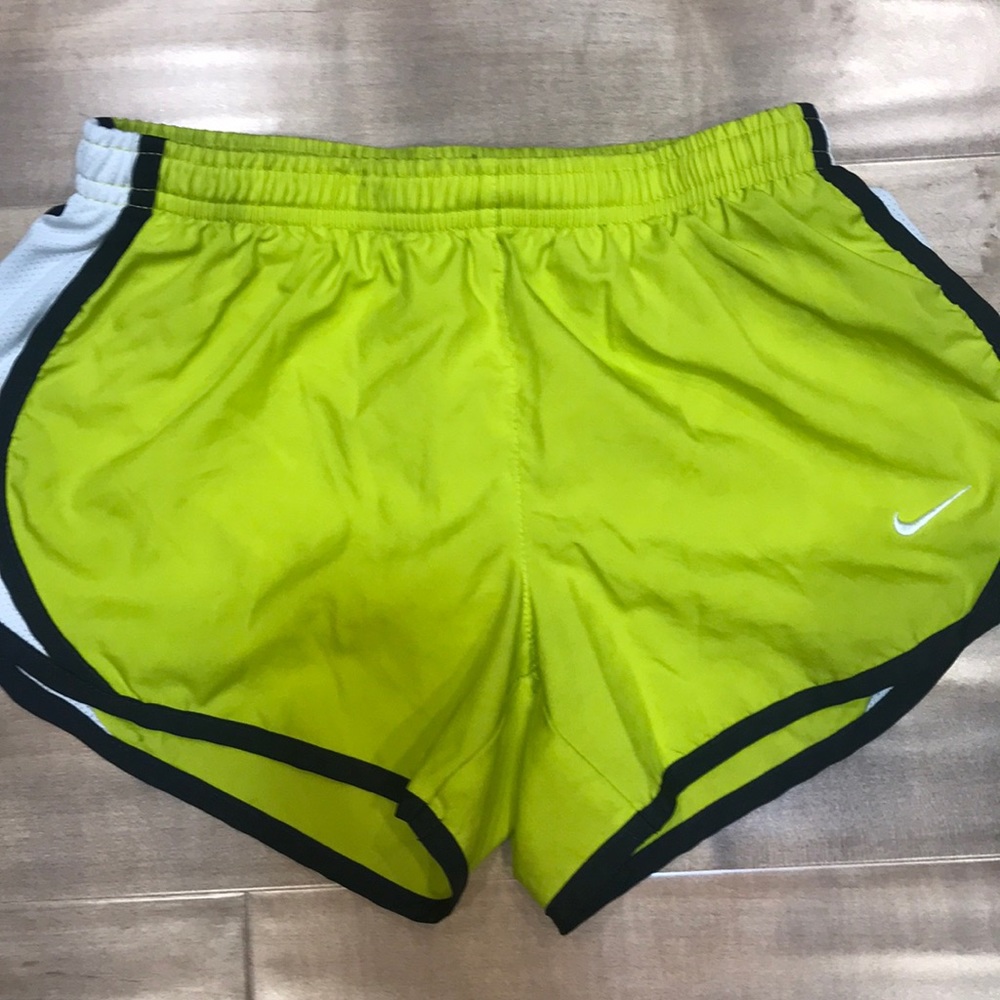 Nike girls shorts